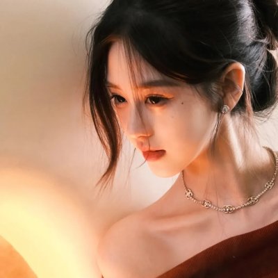 艳阳春水惊鸿